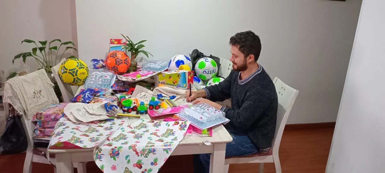 Niñas y niños participantes del programa Niños que dejan huella en actividad de inclusión